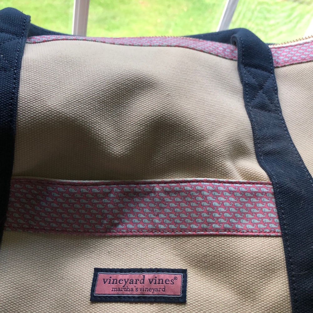 Large vineyard vine tote